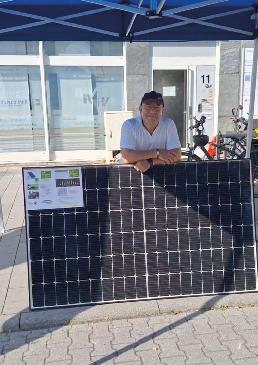 Balkon-Solaranlagenberatung auf dem Langener Markt