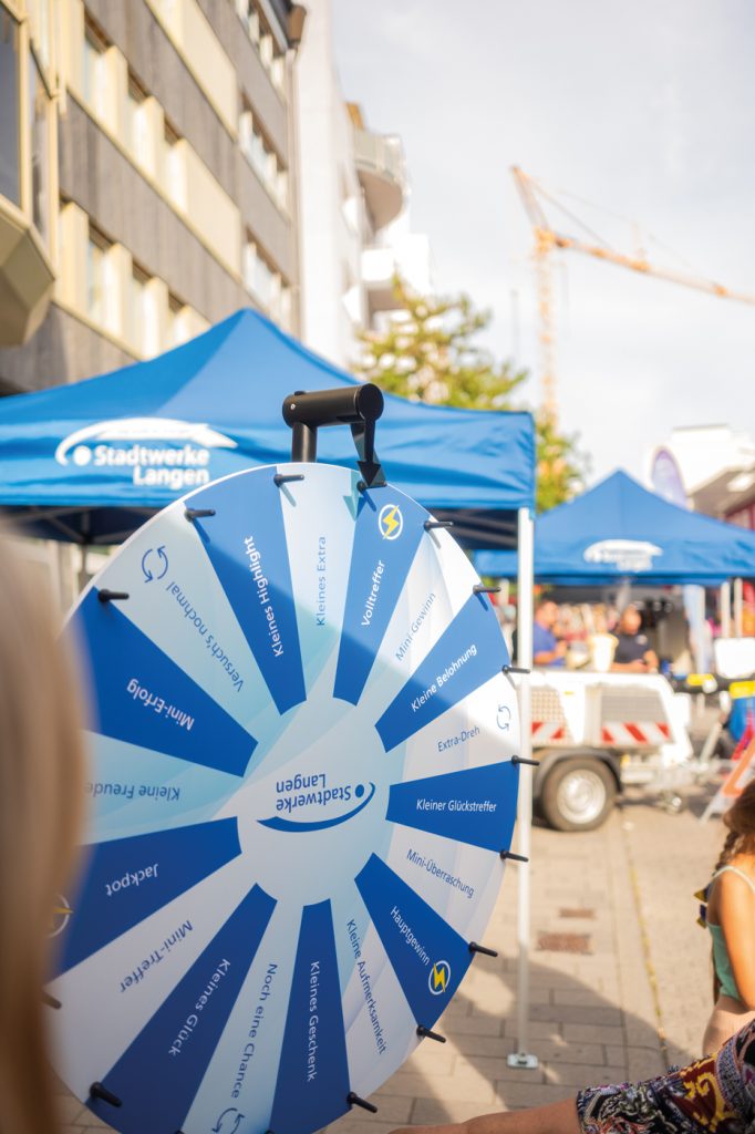 Entspannt informieren, wild genießen 7 sommerfest6 26 03 web